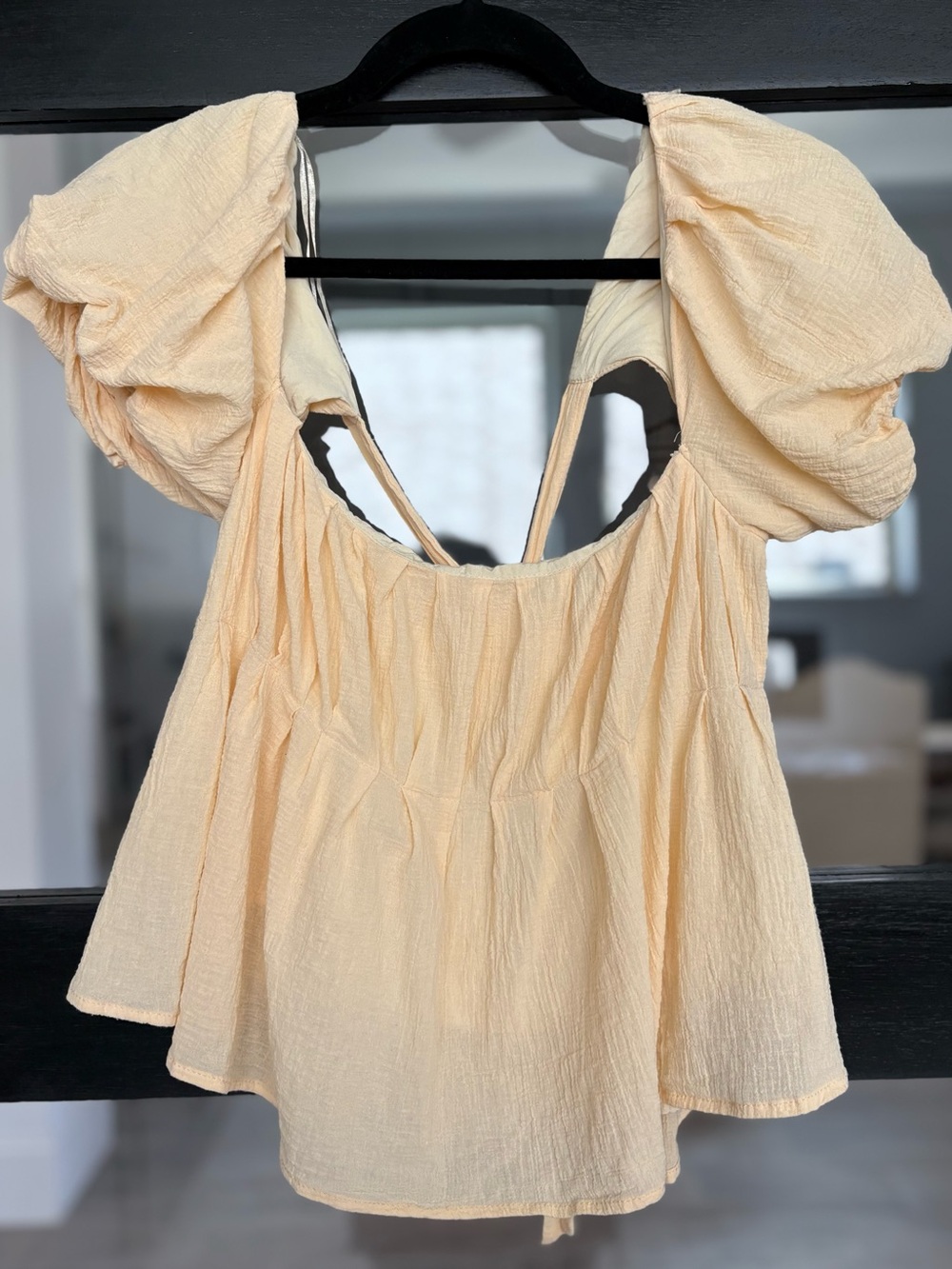 ASTR The Label Yellow Puff Sleeve Open Back Peplum Top Revolve Nordstrom - Small - Picture 3 of 9